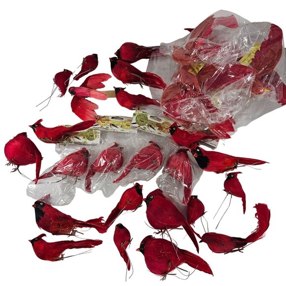 Lot of 25+ Red Cardinal Birds for Floral Arrangements Crafts Wedding - Picture 1 of 8